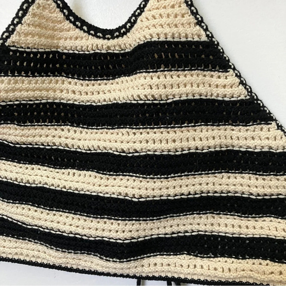 Gap Crochet Black & White Stripe Halter Crop Top - Picture 6 of 10